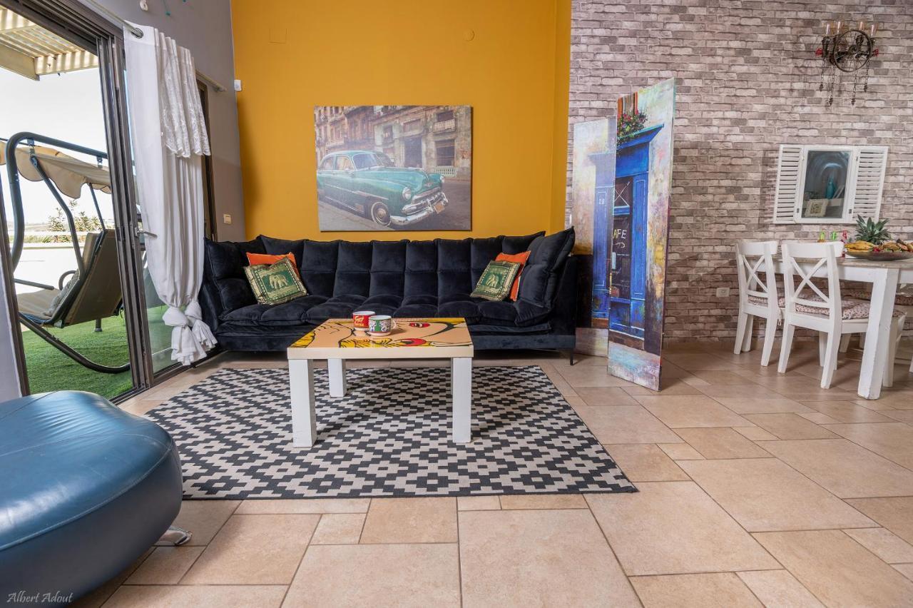 Ahavtia - לזוגות ומשפחות Vila Had Nes Exterior foto