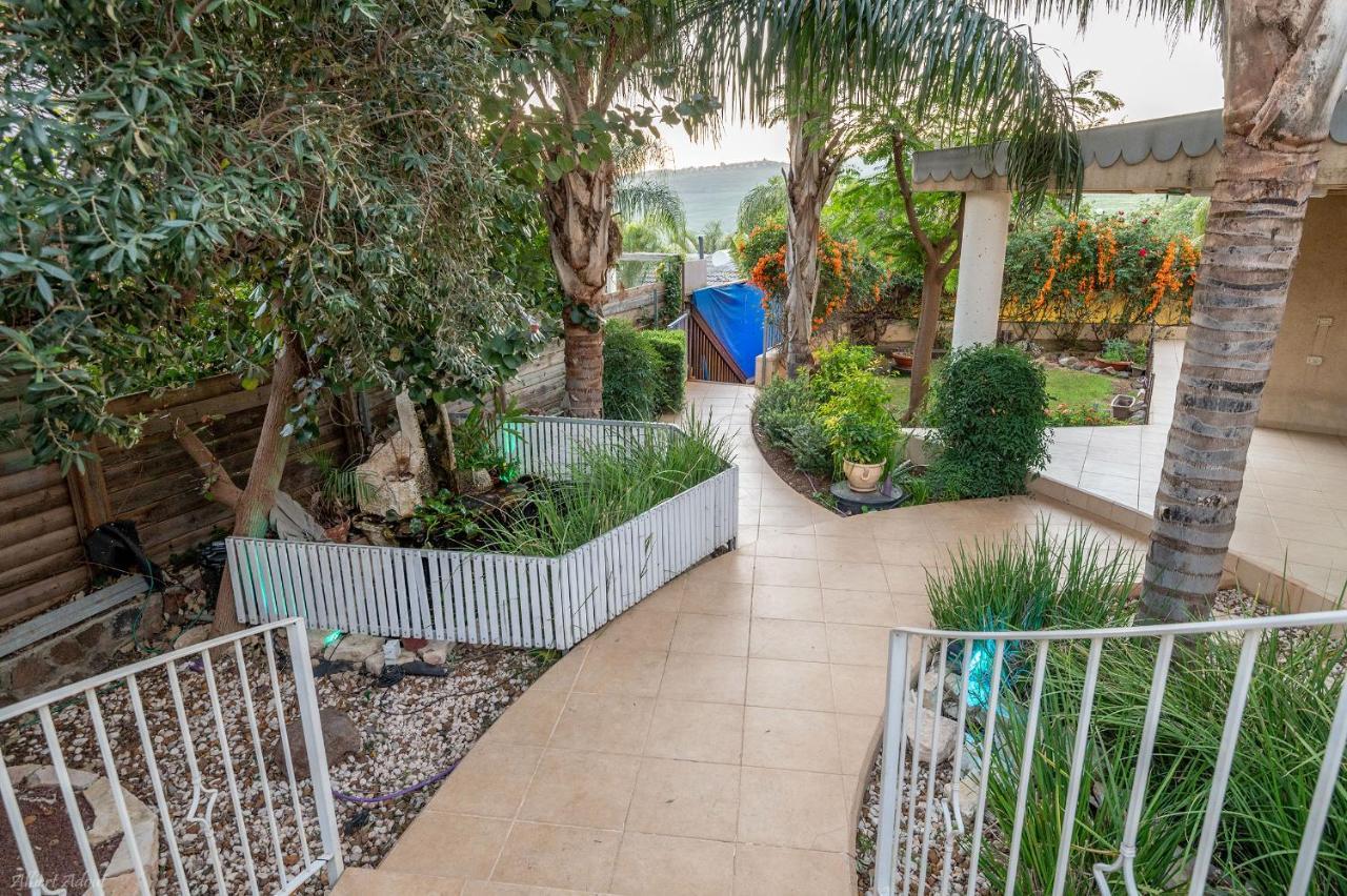 Ahavtia - לזוגות ומשפחות Vila Had Nes Exterior foto